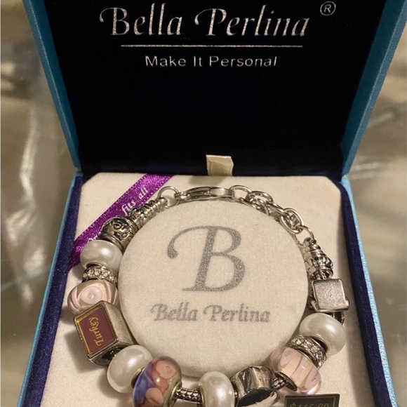 Bella Perlina charm bracelet (one size fits all) with charms included !!!! - Picture 2 of 7